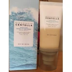Skin1004 Мадагаскар Centella Hyalu-Cica Centella Hyalu-Cica Water-Fit Sun Serum Сонцезахисна сироватка для обличчя SPF50+ 2х50мл: ціни та характеристики