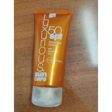 Крем для тіла InterMed Luxurious Сонцезахисний крем для тіла SPF30 200мл: ціни та характеристики