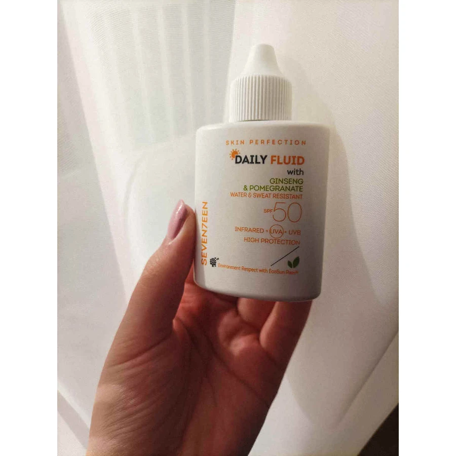Щоденний водостійкий сонцезахисний лосьйон для обличчя SPF30 з пігментом "Сімнадцять" 35 мл: ціни та характеристики