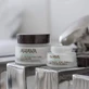 Ahava Time to Smooth Зволожуючий та омолоджуючий крем для шкіри навколо очей проти темних кіл з ретинолом 15 мл