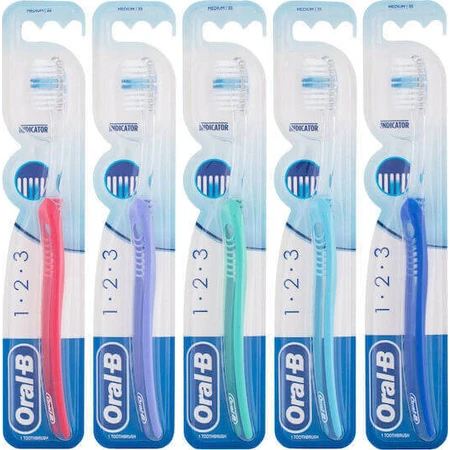 Oral-B 1-2-3 Indicator 35 Зубна щітка середня (випадковий вибір) 118008: ціни та характеристики