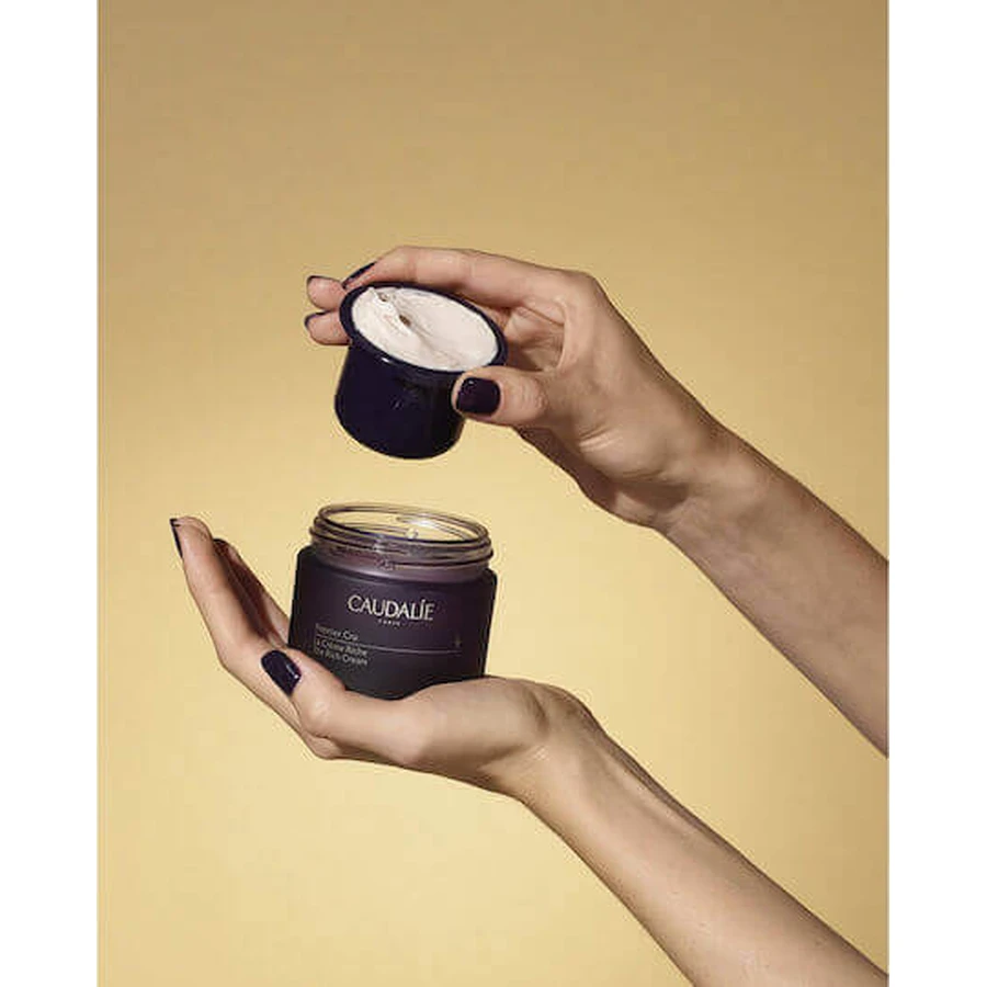 Caudalie Premier Cru La Creme Refill Насыщенный увлажняющий, антивозрастной и тонизирующий крем для лица с гиалуроновой кислотой и керамидами 50 мл: цены и характеристики