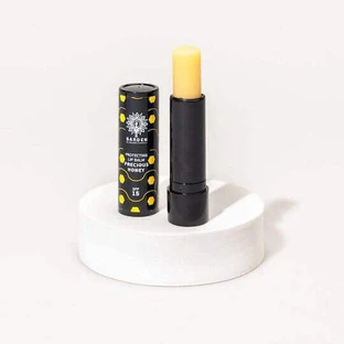 Garden Protecting Lip Balm SPF15 Бальзам для губ SPF15 Драгоценный мед 5,2гр