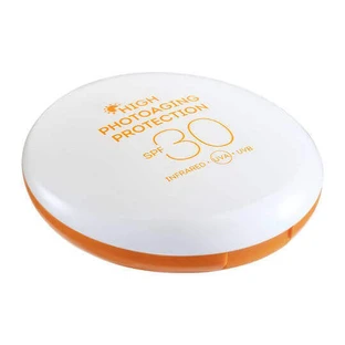 Сонцезахисний компактний водостійкий крем для тіла SPF30 з пігментом №03 12 г з високим ступенем захисту від фотостаріння