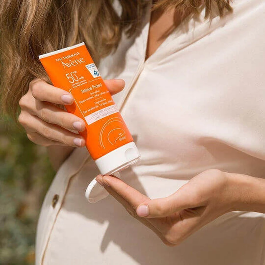 Eau Thermale Avène Intense Protect Водостойкий солнцезащитный крем для тела SPF50 150 мл: цены и характеристики