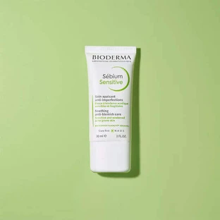 Bioderma Sebium Sebium 24-годинний зволожуючий крем для обличчя проти плям і акне з пребіотиками 30 мл