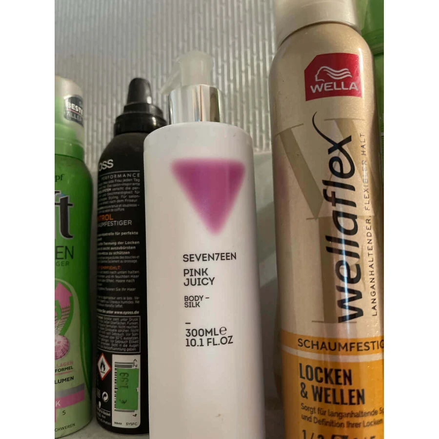 Зволожуюче молочко для тіла Seventeen Rose Vanilla з ароматом ванілі для всіх типів шкіри 300 мл: ціни та характеристики