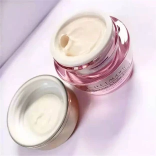 Estee Lauder Resilience Multi-Effect Tri-Peptide Creme проти зморшок під очима з SPF15 15 мл